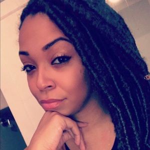 Meet your Posher, Jena